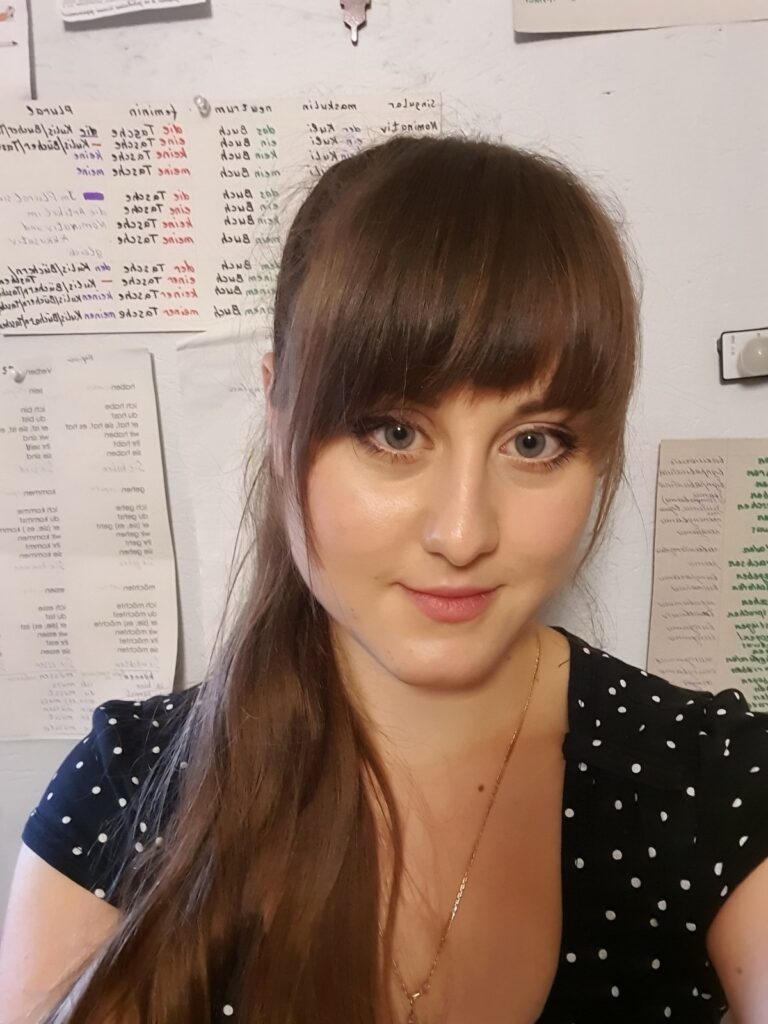 ALEKSANDRA (bereits in Deutschland)Agentur AGA